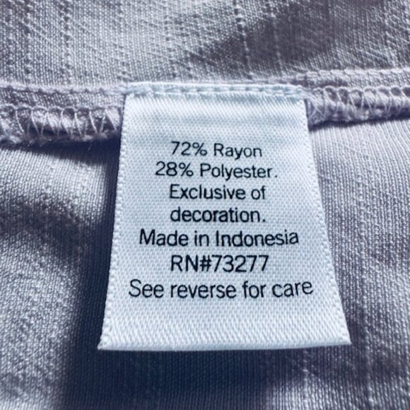 Nine West High Neck Smocked Shell Lavender Sleeveless Blouse Size Small NWT - Picture 6 of 7